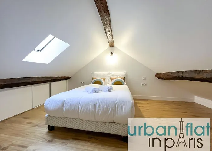 195 - Saint Denis Triplex Апартаменты *