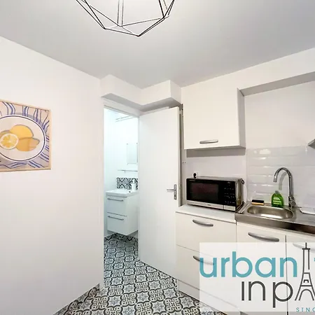 195 - Saint Denis Triplex Apartment *