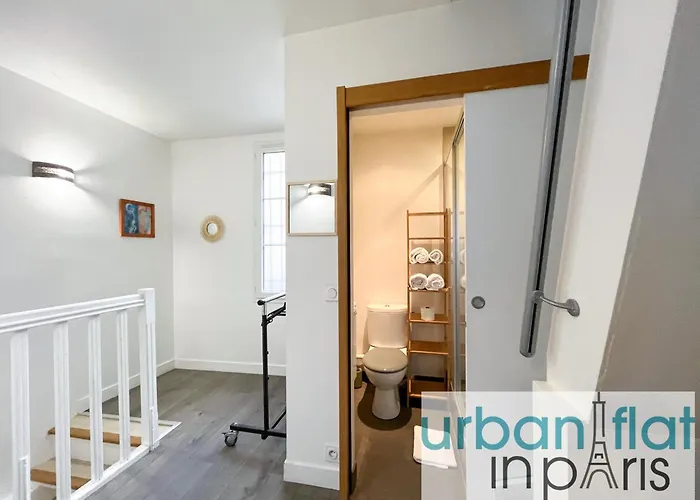 195 - Saint Denis Triplex Διαμέρισμα