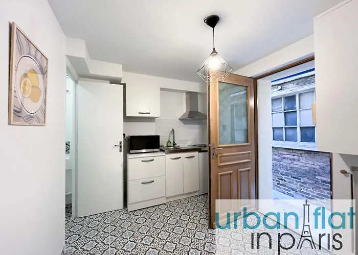 195 - Saint Denis Triplex