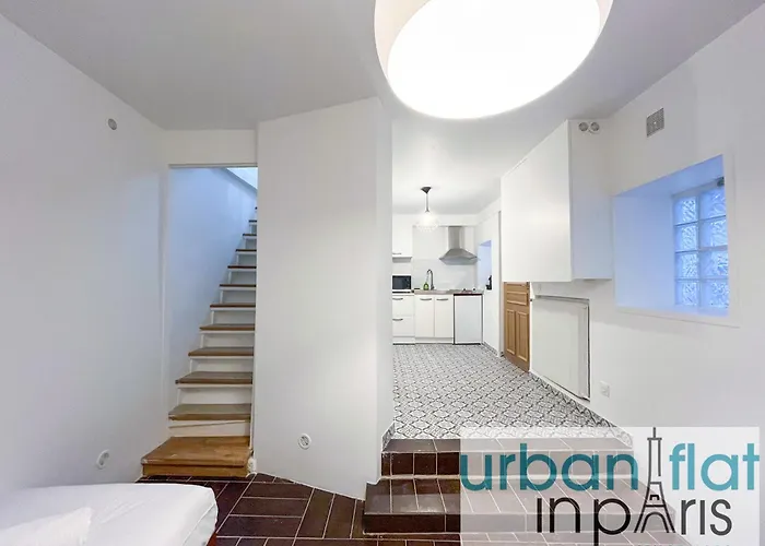 195 - Saint Denis Triplex *